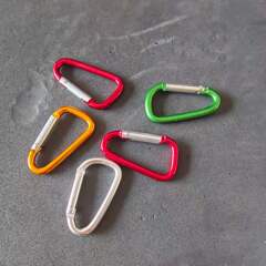 4號D型登山扣鋁合金洗手液鈎水壺扣鑰匙掛鈎音響織帶扣小號