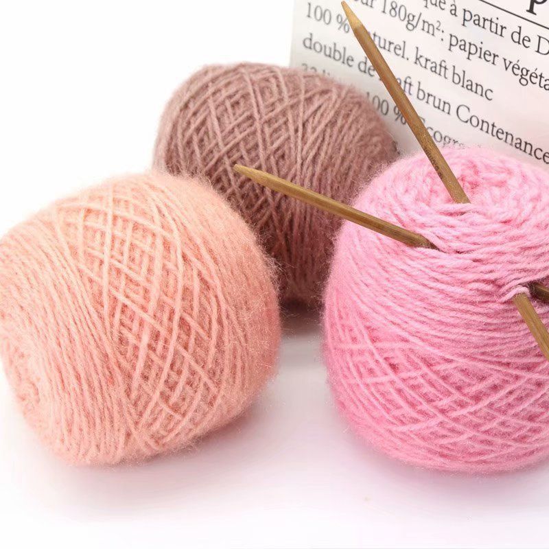 3两松鼠绒毛线大卷手工diy编织马海毛钩针中粗帽子外套毛线团批发