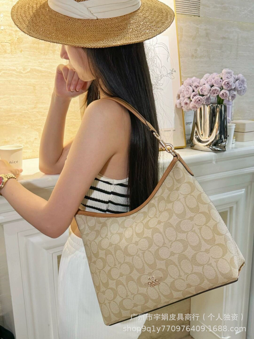 Koujia 2025 Laurela Wandering Bag - Old Flower Retro Crossbody Tote with Gold Chain Strap