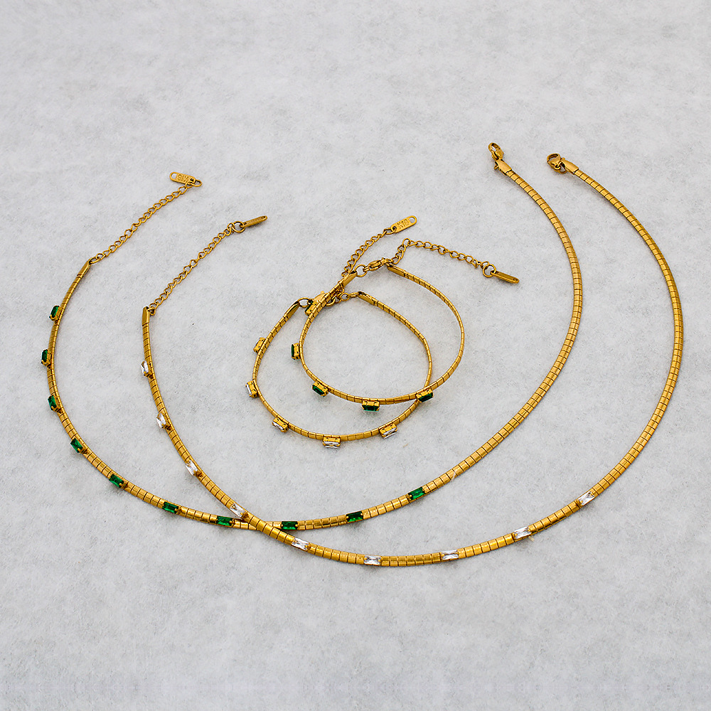 Retro Geometric Stainless Steel Zircon Choker