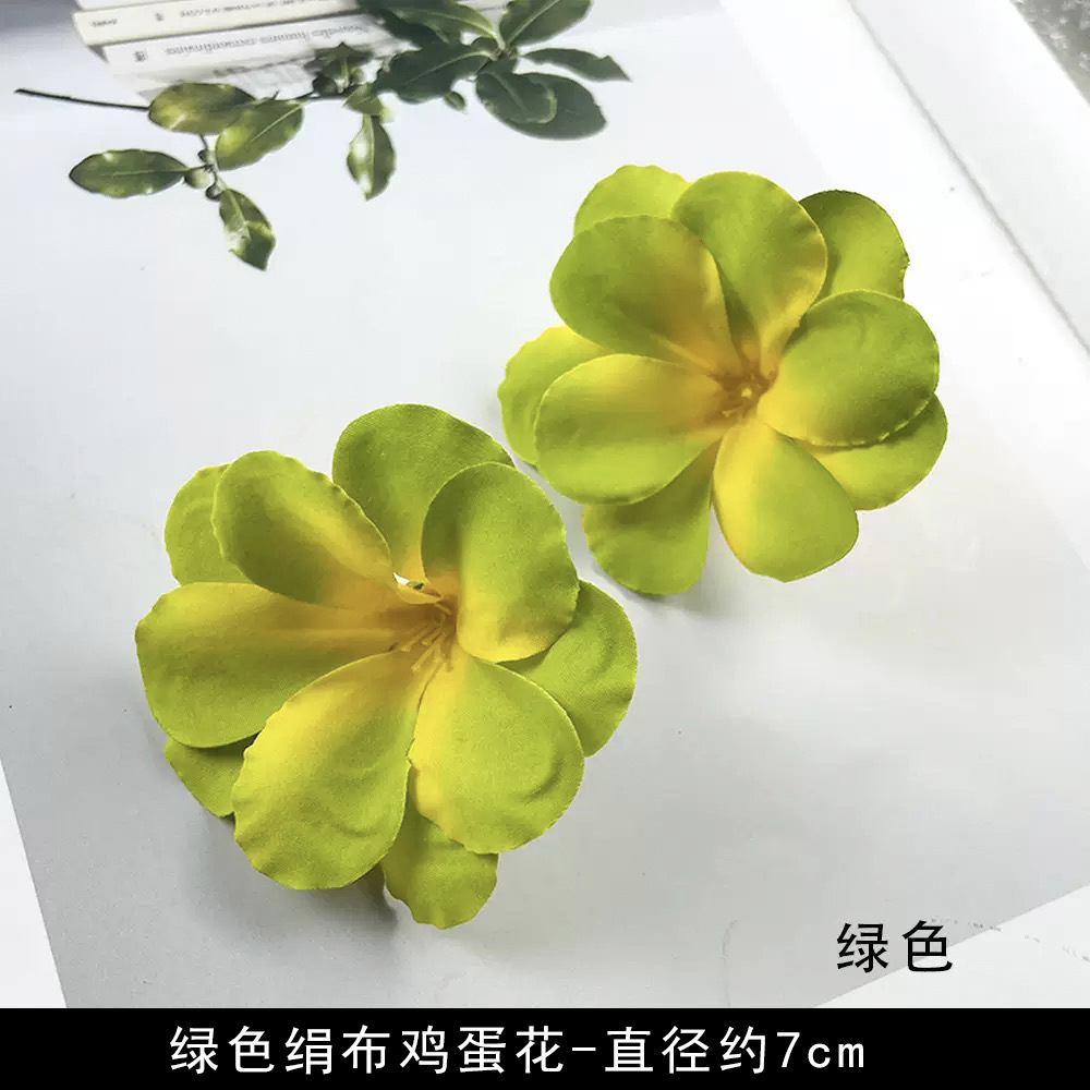 Simulación verde flor al por mayor flor falsa hecha a mano material pinza de flores accesorios de tocado de flor pequeña decoración del salón de bodas