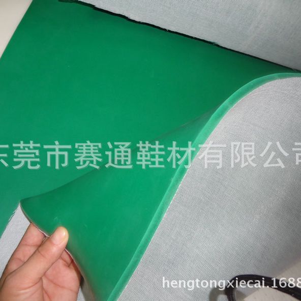 厂家直销高弹乳胶发泡海绵 5MM绿色贴布打孔乳胶海绵