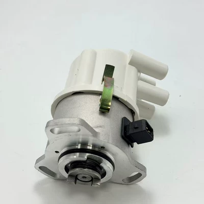 3247 distributor is a popular product suitable for Toyota car ignition distributors DT453L wholesale (Distributor)
