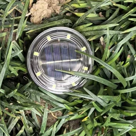 草坪灯;太阳能灯;庭院灯
