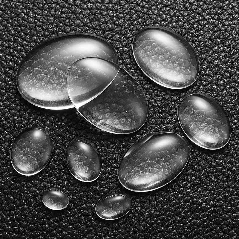 Round glass transparent accessory with accessories