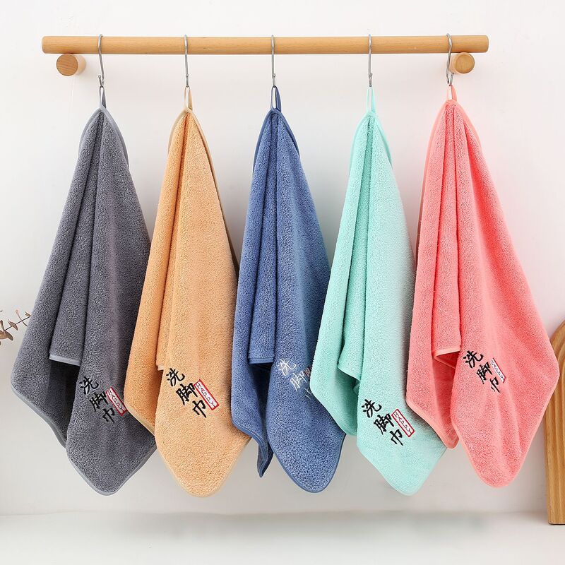 Foot-Wiping Classification Towels Are Softer Than Pure Cotton, Absorb Water, Dry Quickly and Do Not Shed Hair. They Are Suitable for Men, Women, Students, Adults and Kidsren to Wash Their Feet at Home Foot-Wiping Classification Towels Are Softer Than Pure Cotton, Absorb Water, Dry Quickly and Do Not Shed Hair. They Are Suitable for Men, Women, Students, Adults and Kidsren to Wash Their Feet at Home