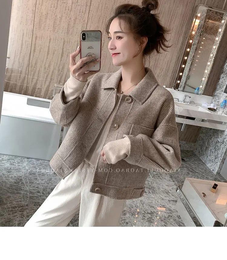 Chic Cardigan Image 3