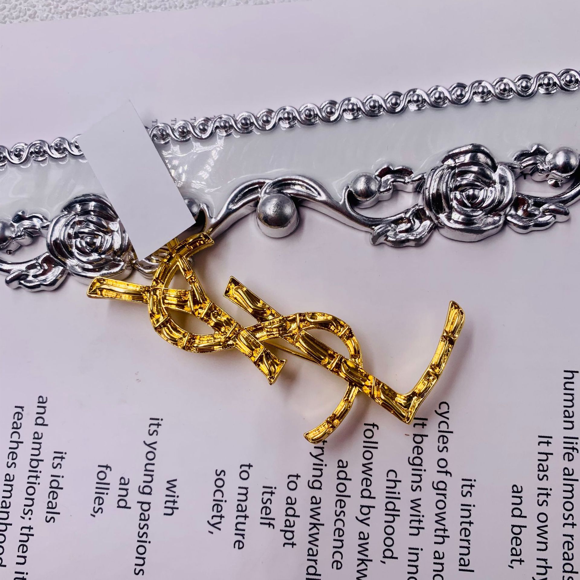 Mediados de-antiguo vintage occidental galvanoplastia de oro real broche de letra Marcado oro liso image 3