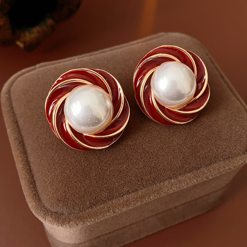 Pendientes exagerados de vintage medieval Pendientes de perlas geométricas de aceite de gota de diamantes de aguja de plata femenina Pendientes retro de sentido avanzado