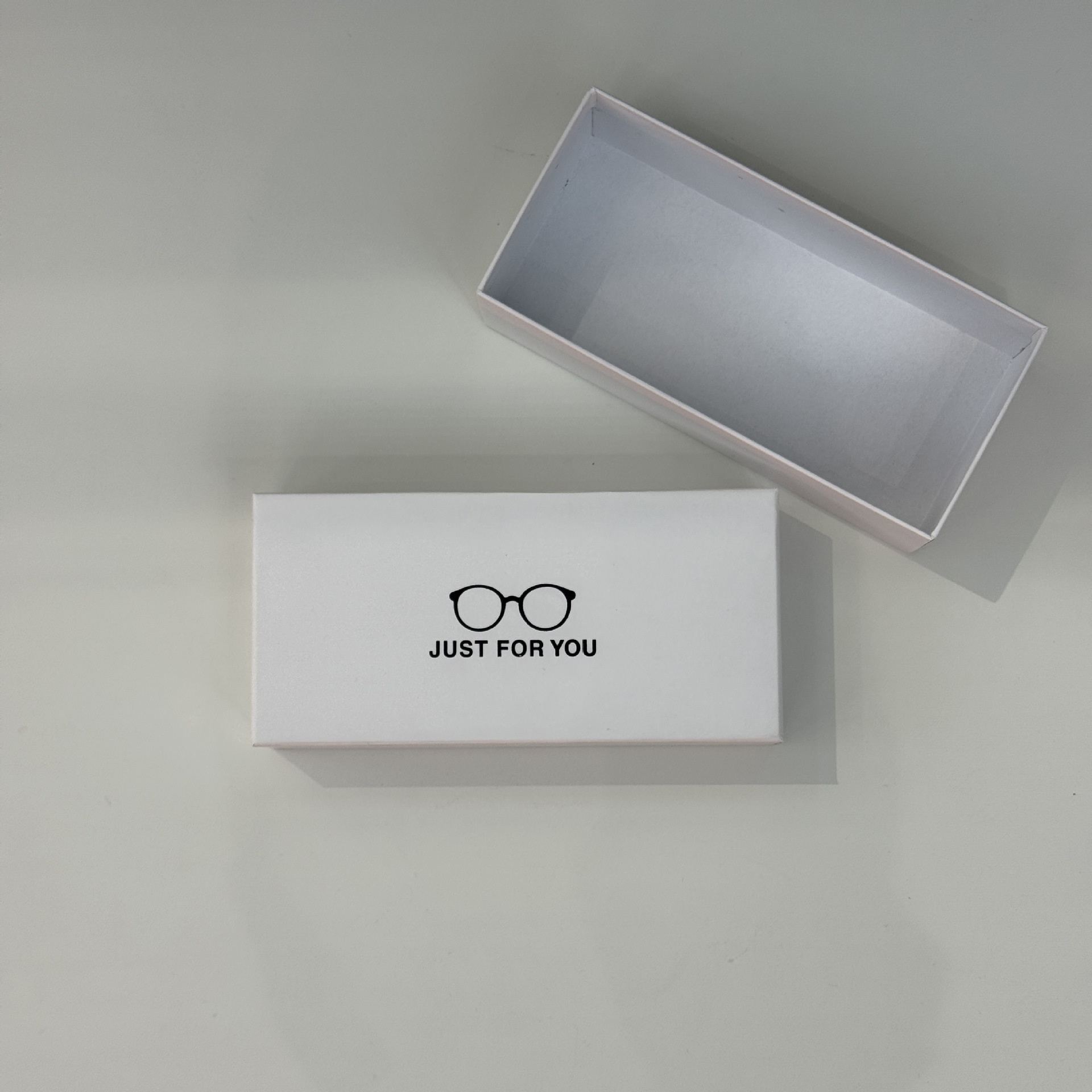 Moda simple caja de embalaje exterior de gafas de color sólido caja de gafas resistentes a la presión de cáscara dura almacenamiento portátil caja de cubierta de gafas