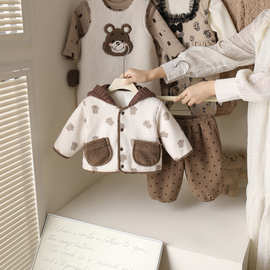 冬季款新生儿上衣裤子两件套衣服婴儿宝宝衣服冬天孩外出服套装
