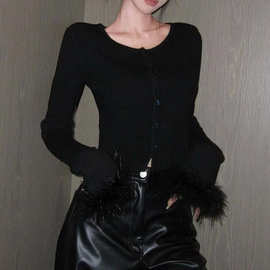 早秋季新款黑色长袖辣妹上衣设计感百搭修身显瘦手袖毛毛针织上衣