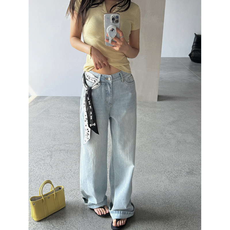[Wang Qizhi] Women's Basic Loose Casual Pants with a Perfect Fit, Washed and Distressed Light Denim Jeans Wq208