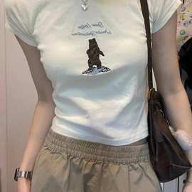 BM风新款纯欲风咆哮熊刺绣短款T恤女bm米白色正肩短袖辣妹上衣潮