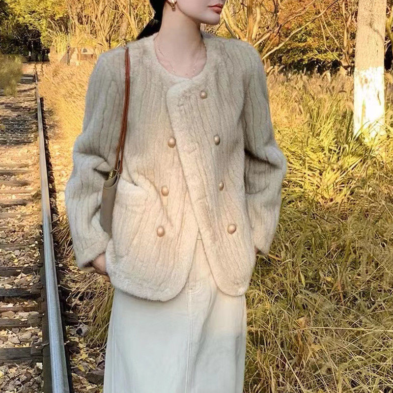 2024 autumn and winter new coat women's round neck long sleeve socialite lazy wind imitation mink hair vertical pattern cardigan top