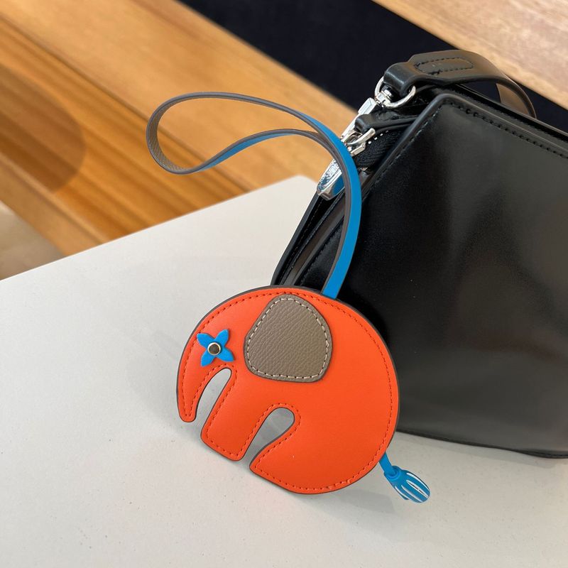 かわいいL vレディースバッグチャームかわいい象ペンダント本革バッグペンダント2025新しいクロスボーダーホットスタイル工場直販|undefined
