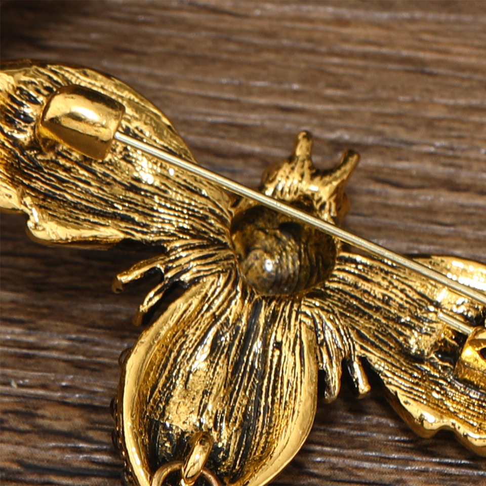 Unisex Gender Inlay Design Retro Style Retro Pin Animal Alloy Inlay Rhinestones Unisex Brooches