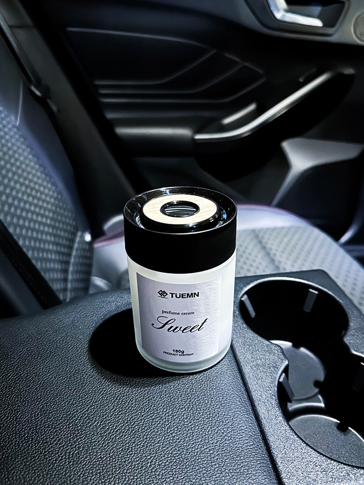 Delman Car Aromatherapy Solid Space Fragrance Car Perfume Delman Car Fragrance Car tuemn