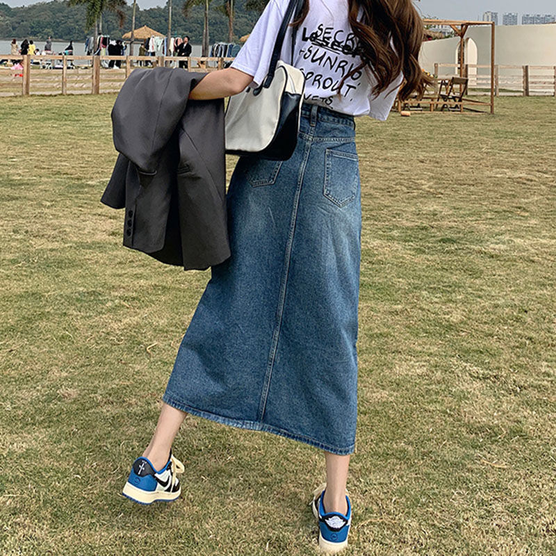 Thin denim skirt