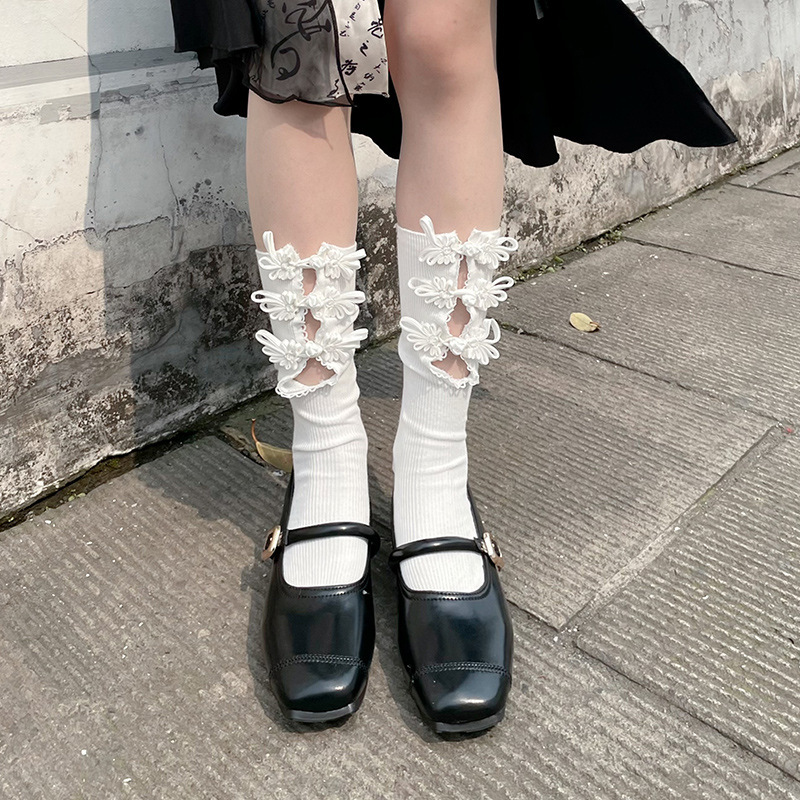 New Chinese-style National Tide Long Tail Chrysanthemum Cheongsam Buckle Decorative Stacking Socks Designer Middle Cylinder Calf Socks Spring and Autumn New Chinese-style National Tide Long Tail Chrysanthemum Cheongsam Buckle Decorative Stacking Socks Designer Middle Cylinder Calf Socks Spring and Autumn