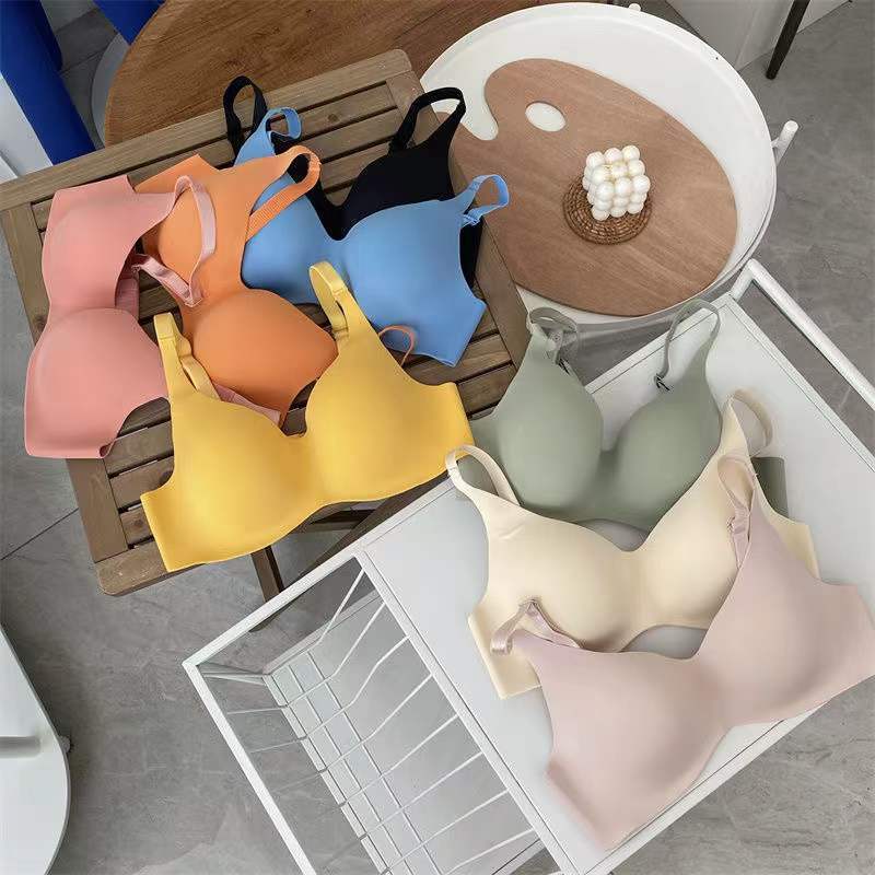 Seamless All-In-One Underwear for Women, Anti-Sagging, Small Breast Gathering, Large Breast Lifting, Side Breast Reduction, Candy-Colored Bra