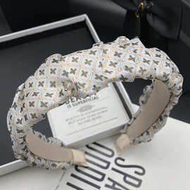 发卡发箍女2026春夏新款水晶缝制褶皱发捆头饰日常压发洗脸头箍