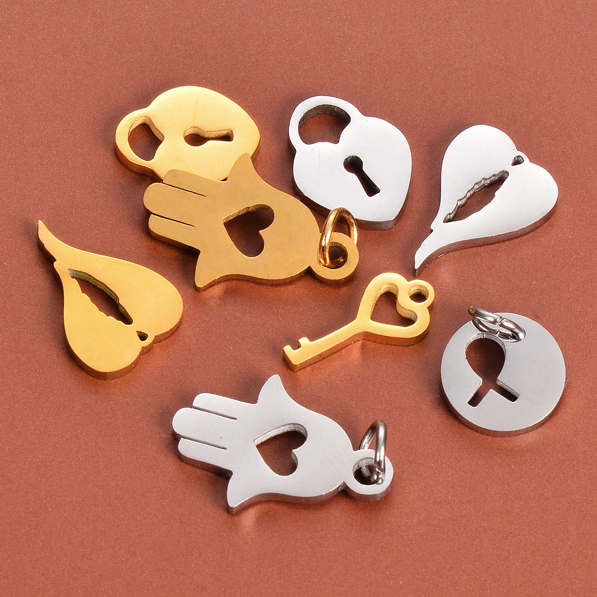 10 PCS/Package Quantity 304 Stainless Steel Material 10 PCS/Package Stainless Steel Gloves Heart Shape Lock