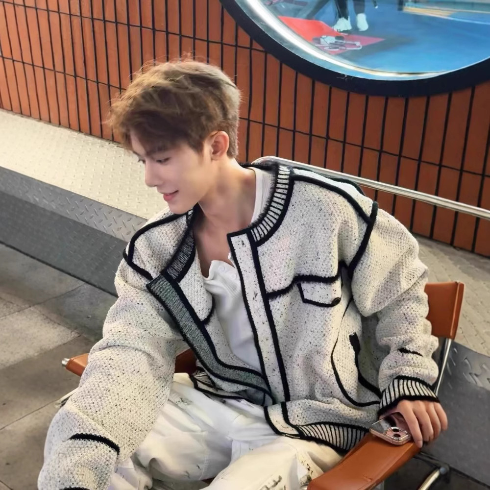 白色小香风夹克外套潮牌欧美街头cleanfit秋冬季圆领针织开衫毛衣