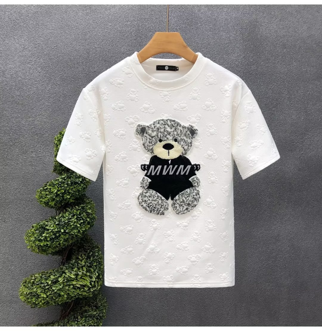 Camiseta masculina de manga curta com bordado de urso de alta qualidade, gola redonda, tendência de desenho animado -- rosto do Tiktok para impressão_voghion.com