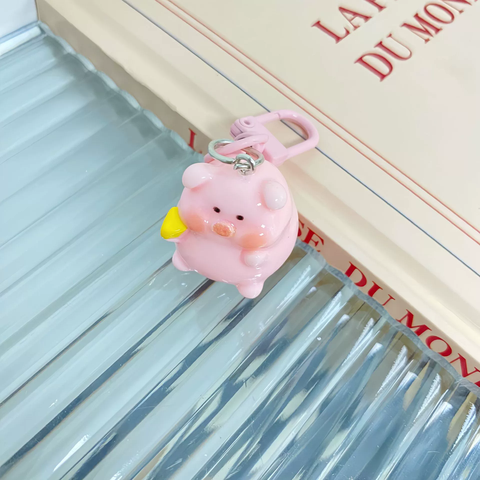 3D-ключница в виде поросенка, милый мультяшный подвеска для рюкзака, светящиеся и варианты со звездами, 8×3×2 см