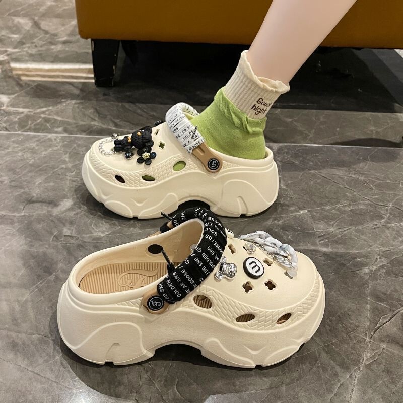 2024 Summer Cartoon Hole Shoes Women's Outdoor Wear High-heeled Thick-soled Fashionable Shit-stepping Sandals and Slippers Trendy European and American Cross-border