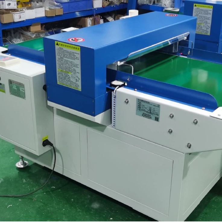 Qi Jun QJ-6015 Тип цельностальной рамы, противоинтерференционный Конвейерный игольчатый детектор, автоматический ленточный игольчатый детектор