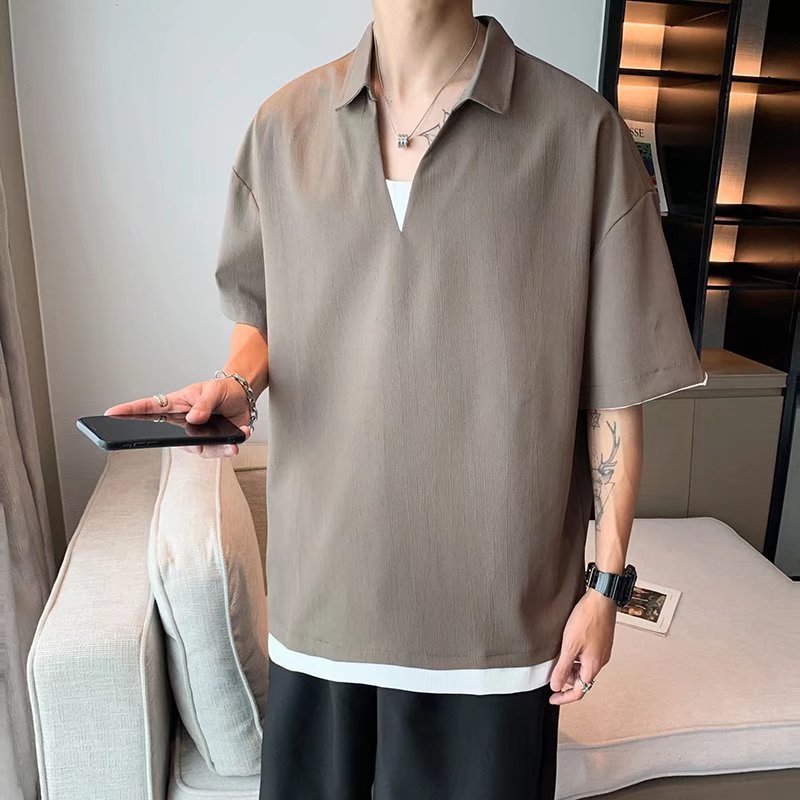 Camisa de polo casual japonesa simple de verano suelta, estilo de Hong Kong para hombres, solapa de manga corta para estudiantes, camiseta de estilo Harajuku, tendencia