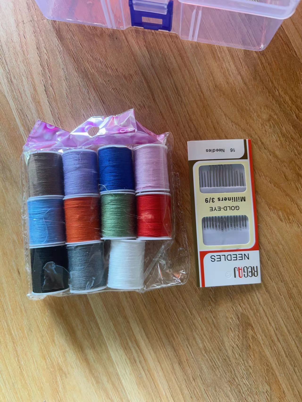 Fabricante spot 302 costura hogar hilo de coser hecho a mano hilo de engranajes hilo de poliéster cosido a mano hilo de color blanco y negro al por mayor