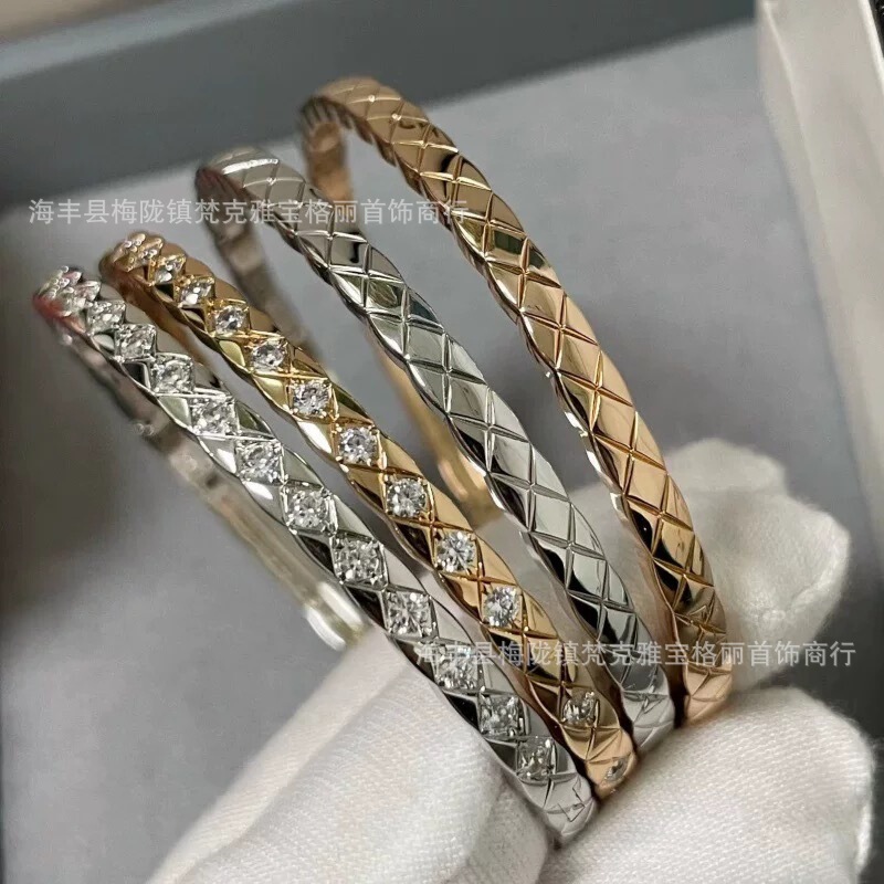 V Gold High-End Version Chanel Coco Quilted X-Shaped Full Diamond 18K Rose Gold Bracelet for Women, Fine Craftsmanship, Factory Direct Sale