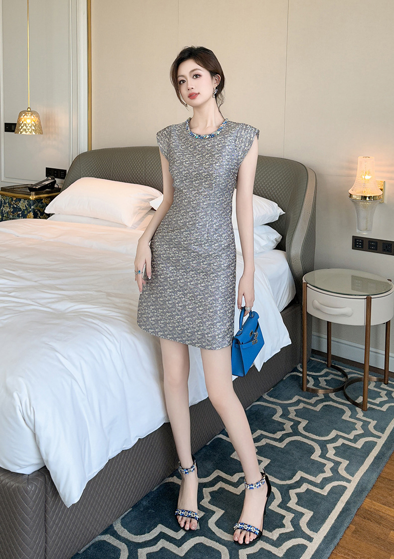Váy liền thân nữ cổ tròn họa tiết jacquard, thiết kế eo ôm dáng không tay — Màu xám xanh lam chi tiết 9