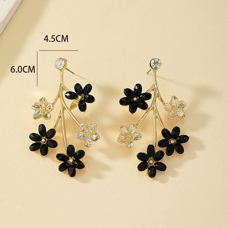 1 Pair Simple Style Flower Inlay Alloy Zircon Ear Studs display picture 1