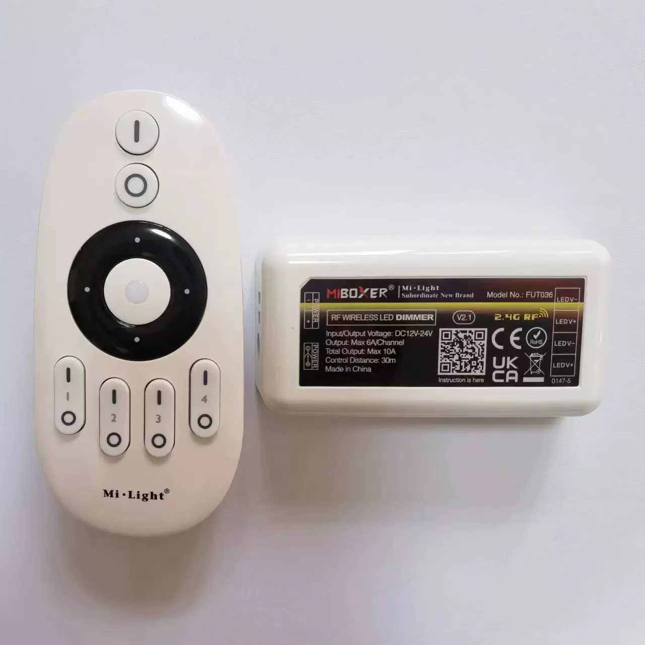 MILIGHT FUT036 + монохромный групповой контроллер с дистанционным управлением 24, контроллер затемнения световой ленты GLED