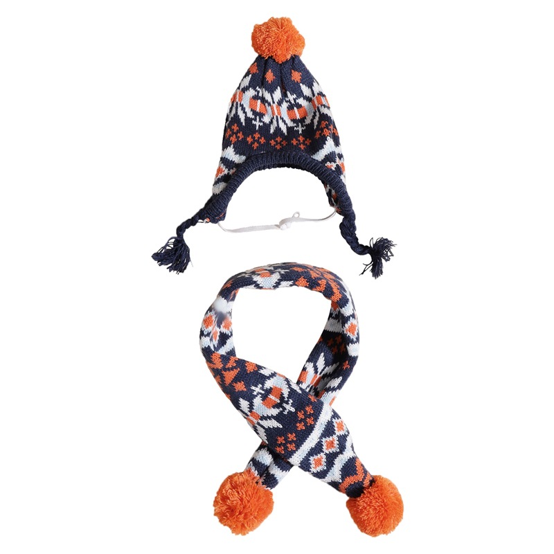 Conjunto de bufanda y gorro multicolor con diseño de copos de nieve y triángulos a cuadros para perro mascota de Navidad_voghion.com