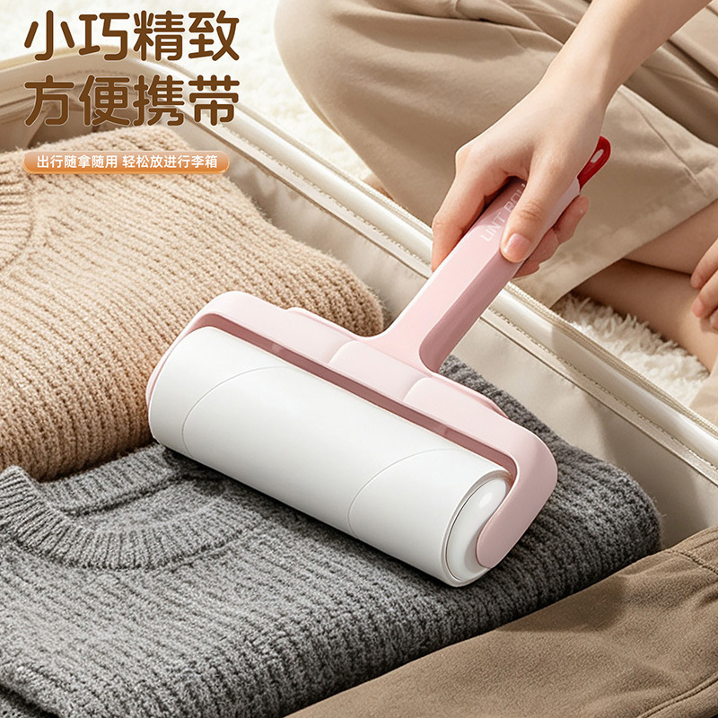 Lint roller for cleaning hair from beds and clothes, a household lint remover that can tear off the sticky paper roll, portable lint roller Lint roller for cleaning hair from beds and clothes, a household lint remover that can tear off the sticky paper roll, portable lint roller