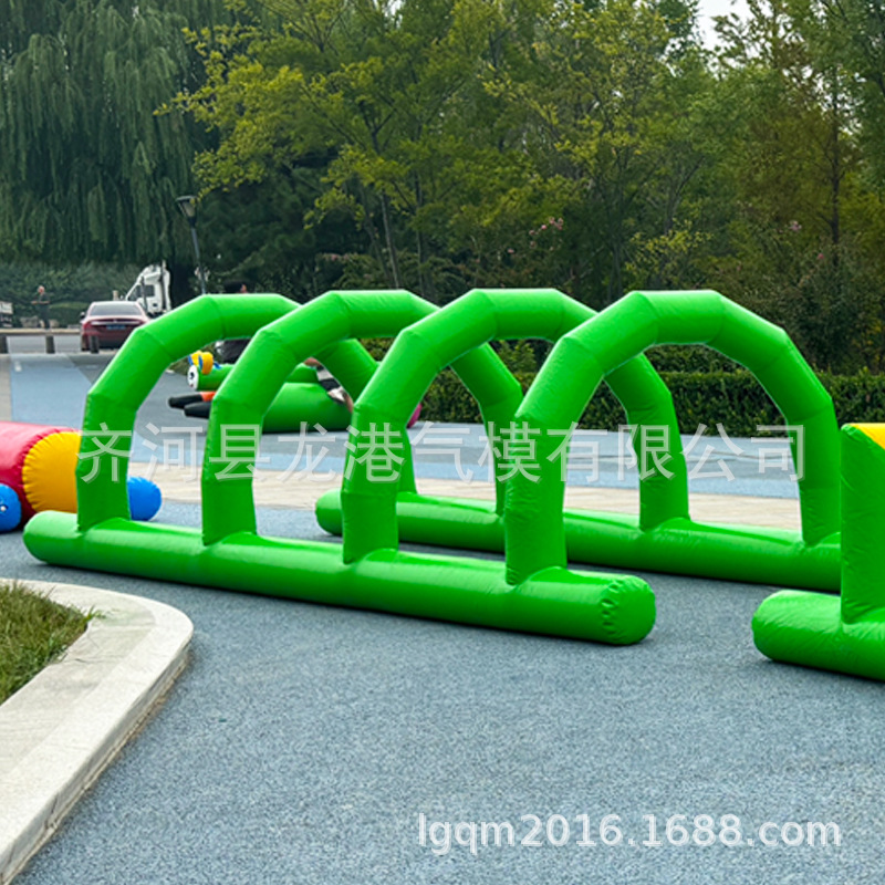 Juegos divertidos, oruga inflable, tortuga y liebre, carreras de carreras, construcción de equipos escolares, juegos de expansión, accesorios de bolas de parachoques