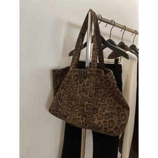 Demi-season retro one-shoulder bag, universal underarm bag, shoulder bag