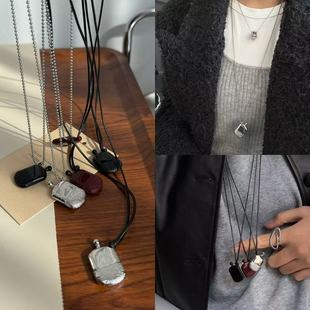 South Korea simple ins small hip flask black rope long adjustable necklace titanium steel does not fade autumn and winter with sweater chain