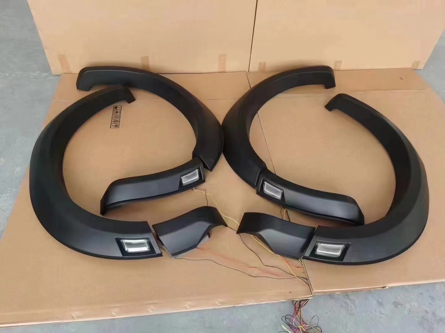 Wheel Eyebrow Fender Flare with Lights for 21-23 Ford Ranger
