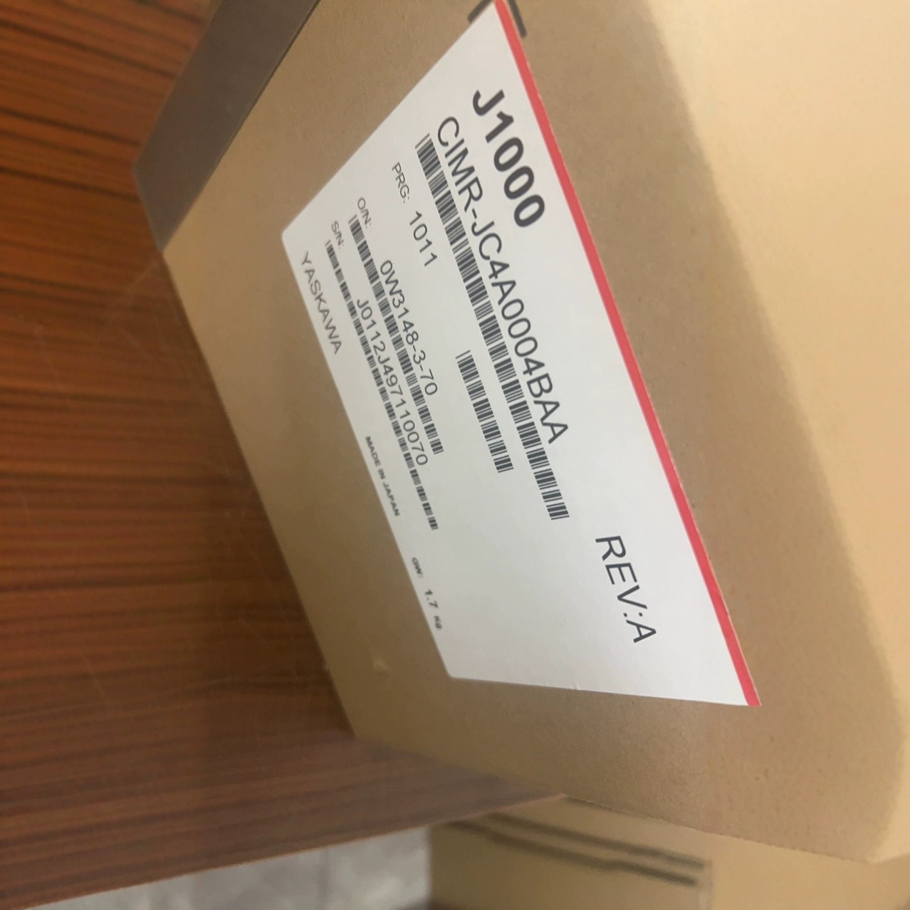 CIMR-JC4A0002BAA   CIMR-JC4A0004BAA安川变频器全新质保一年