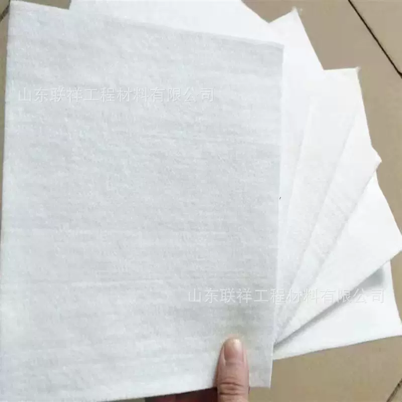 土工布园艺内衬隔土垫底布大棚保温棉路面养护毯加筋防水土工布