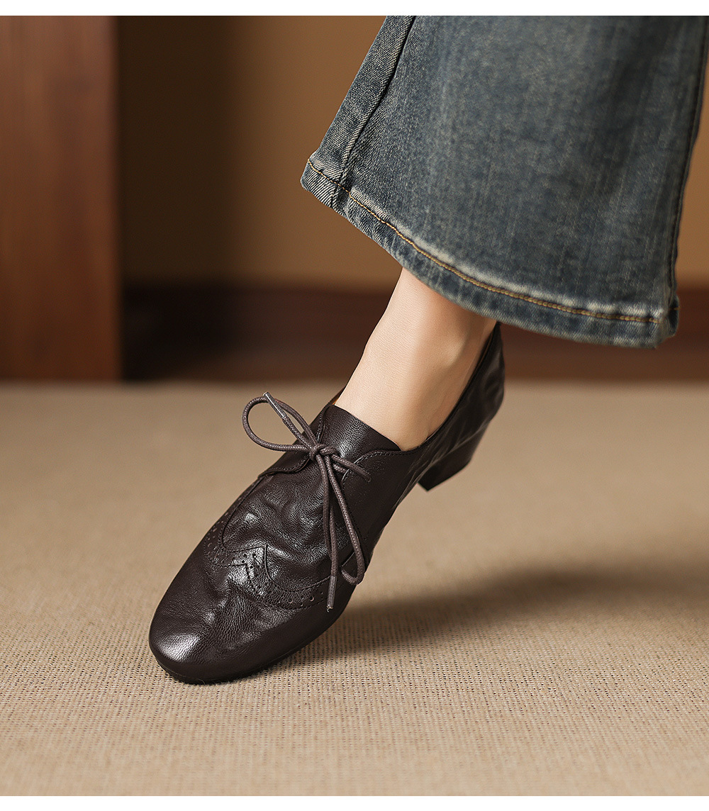 Giày loafer nữ da cừu buộc dây phong cách vintage, gót thấp vuông — màu nâu chi tiết 10