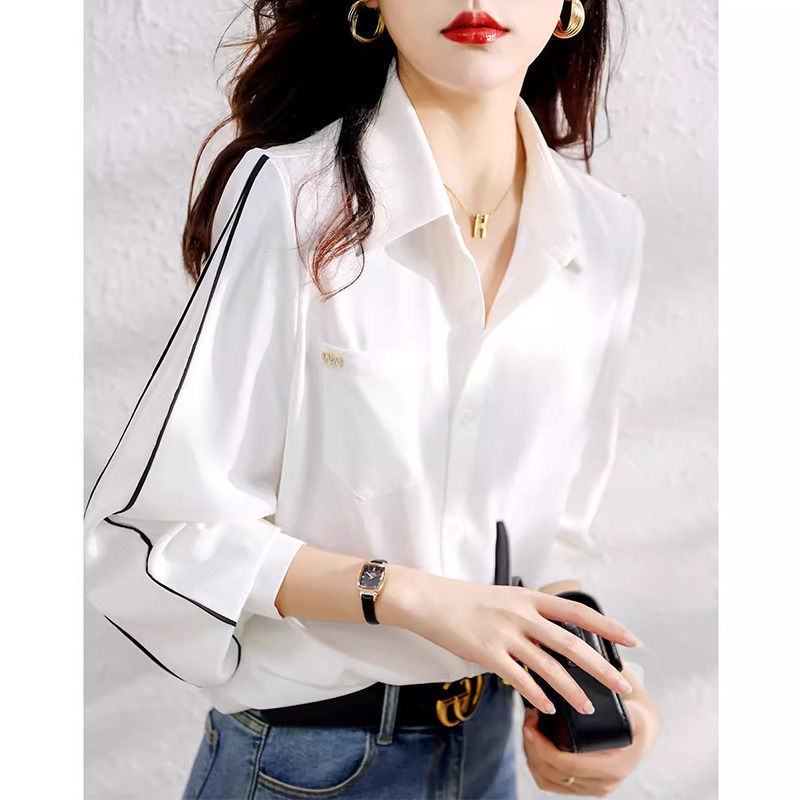 Clearance Sale of Top-Tier Brand Items from Department Stores: Women's Shirts with Cut-Out Labels, Featuring Stylish Color-Blocking and Line Design for Autumn Clearance Sale of Top-Tier Brand Items from Department Stores: Women's Shirts with Cut-Out Labels, Featuring Stylish Color-Blocking and Line Design for Autumn