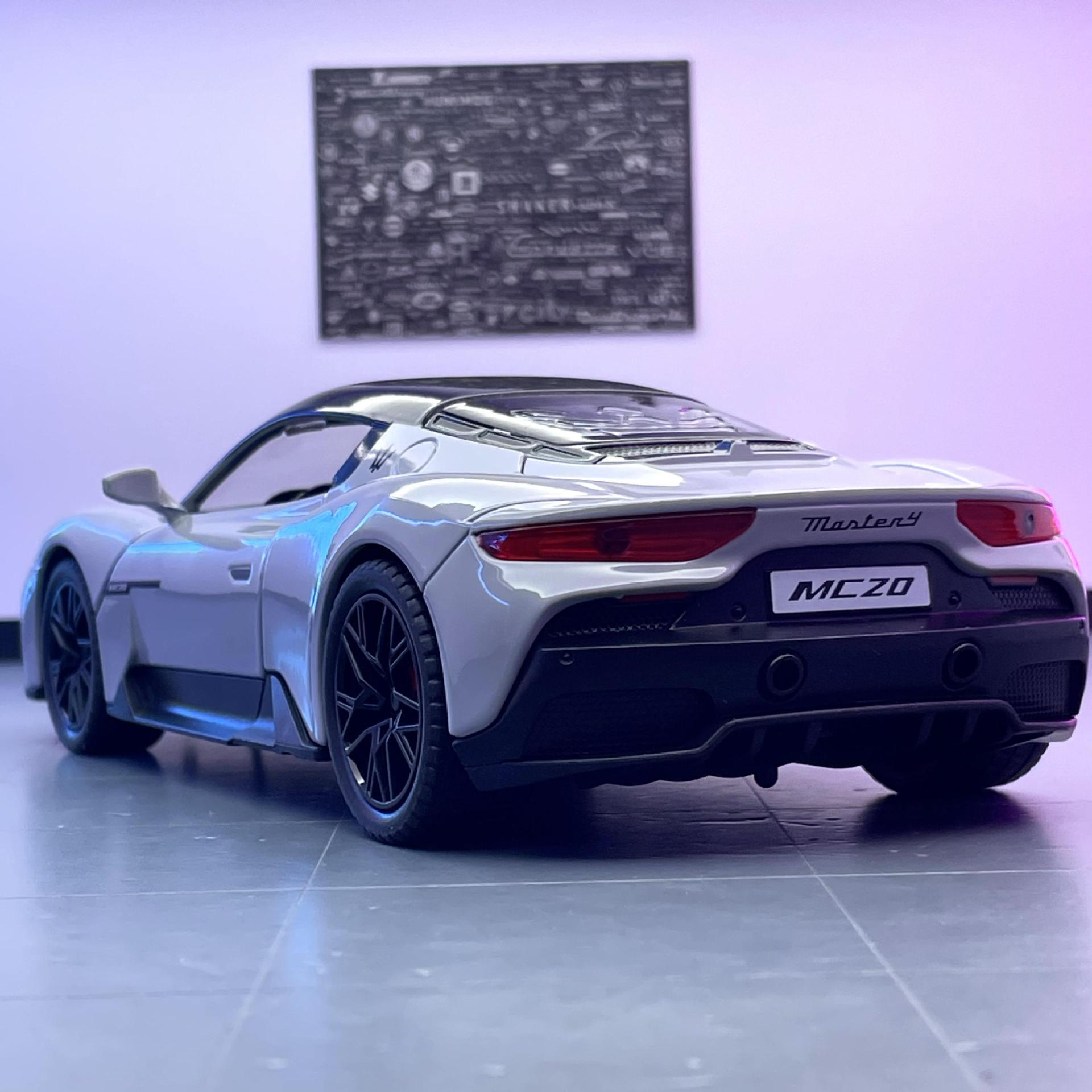 Jiaye modelo de coche de aleación 1:24 Martha MC20 coche deportivo con sonido y luz Tire hacia atrás de coche de juguete modelo de música colección de decoración