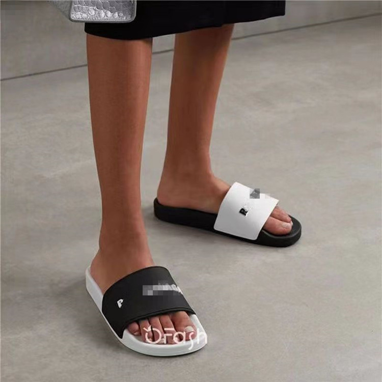 2023 Summer new European and American style men's and women's slippers one-line casual beach shoes fashion flat letter slippers